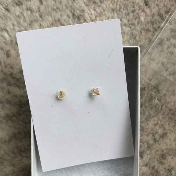 KIKICHIC Starburst Earrings Gold - Picture 3 of 3